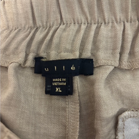 Two-Piece Set - Picture 8 of 8